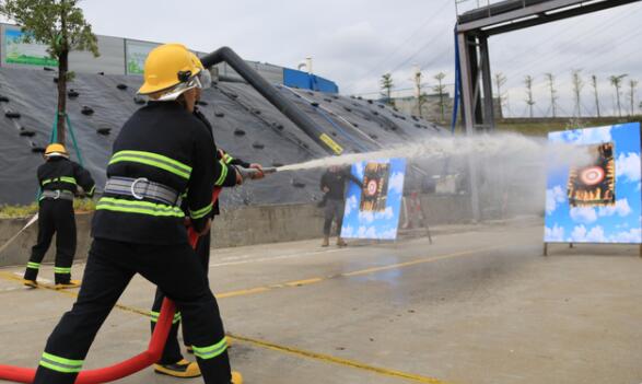 <a href='http://www.hrgnw.cn' title='危險品運輸' >危險品運輸</a>